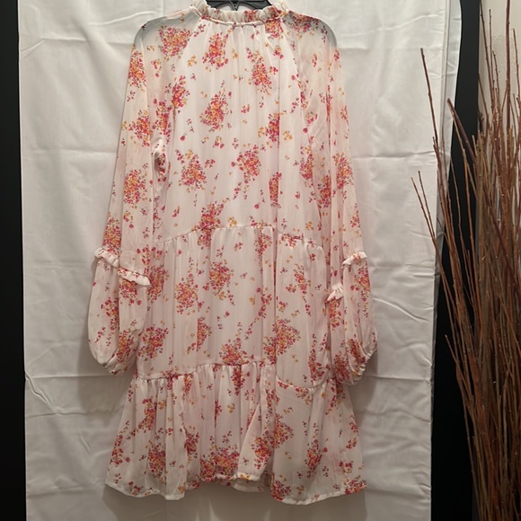 Vince Camuto Ladies Sm Floral Long Sleeve Dress.Red,Yellow and Pink floral print - Picture 5 of 8